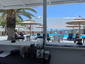 Albatros Hotel,Karterados>>Fira,4 star