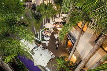 avenue of the arts costa mesa a tribute portfolio hotel