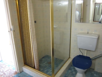 canberra lyneham motor inn