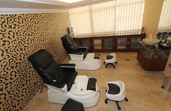 ivory grand hotel apartments