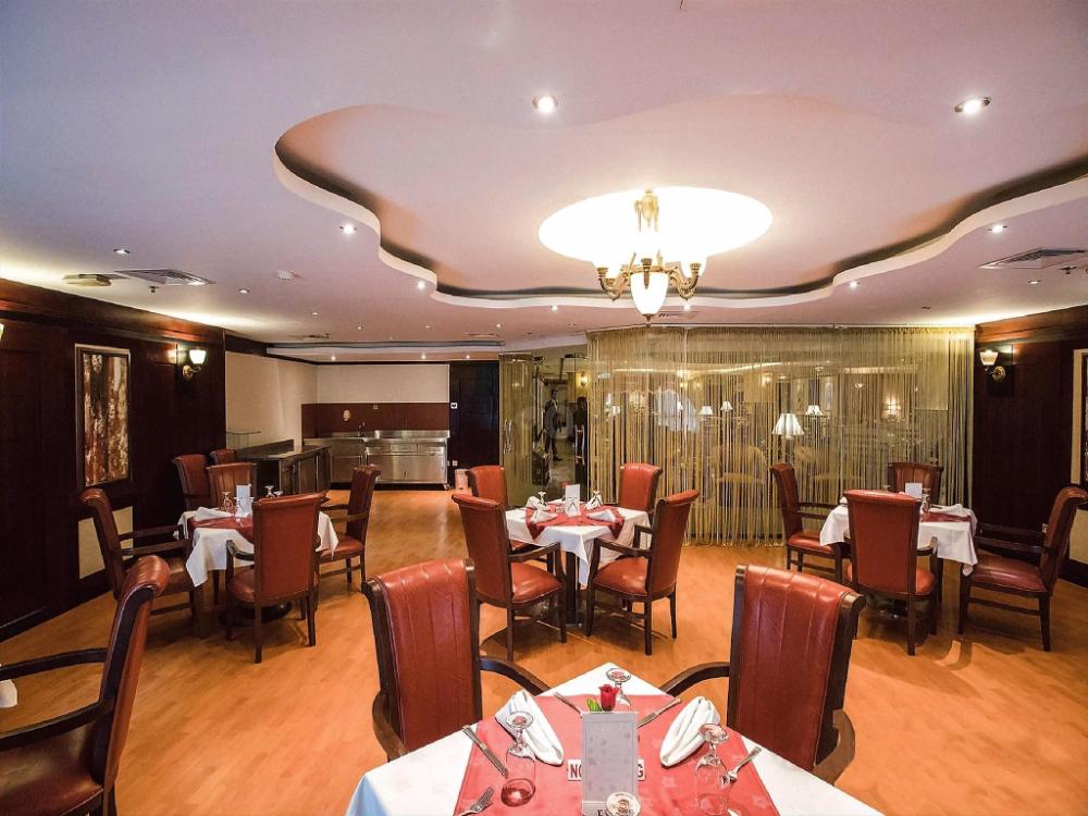 landmark plaza hotel
