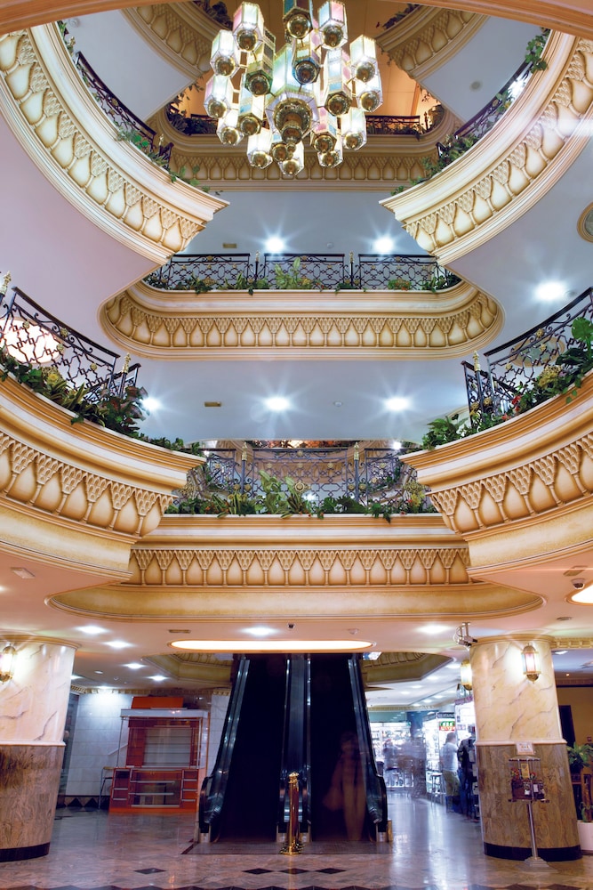landmark plaza hotel