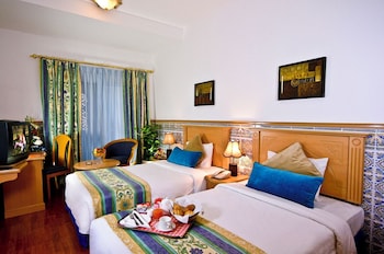 landmark plaza hotel