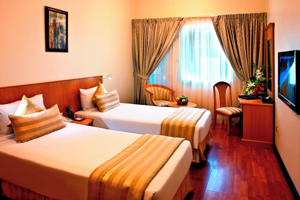 landmark plaza hotel