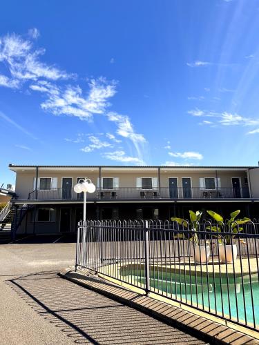 boulevard lodge