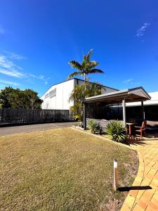 boulevard lodge