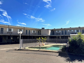 boulevard lodge