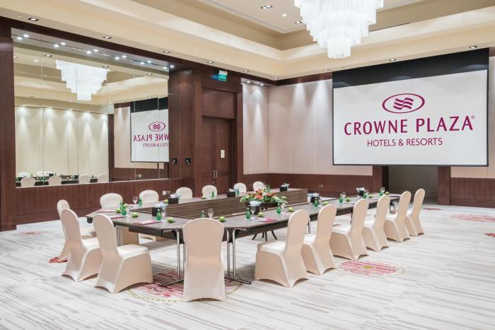 crowne plaza duqm by ihg