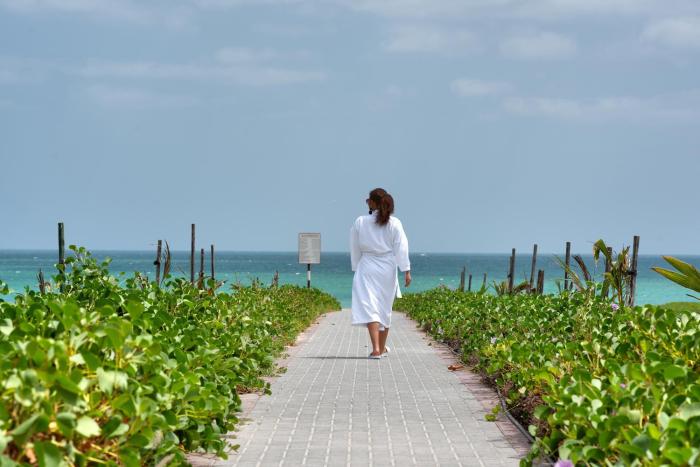 crowne plaza duqm by ihg