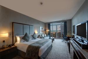 crowne plaza duqm by ihg