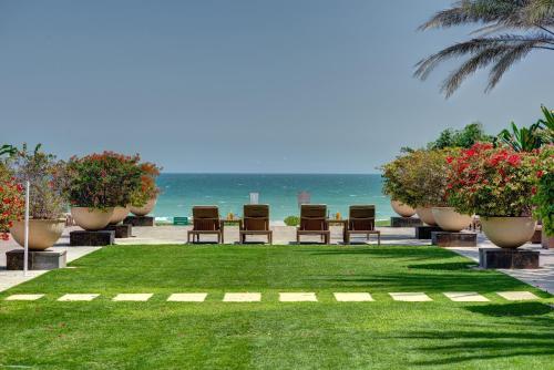 crowne plaza duqm by ihg