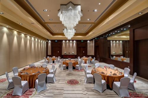crowne plaza duqm by ihg