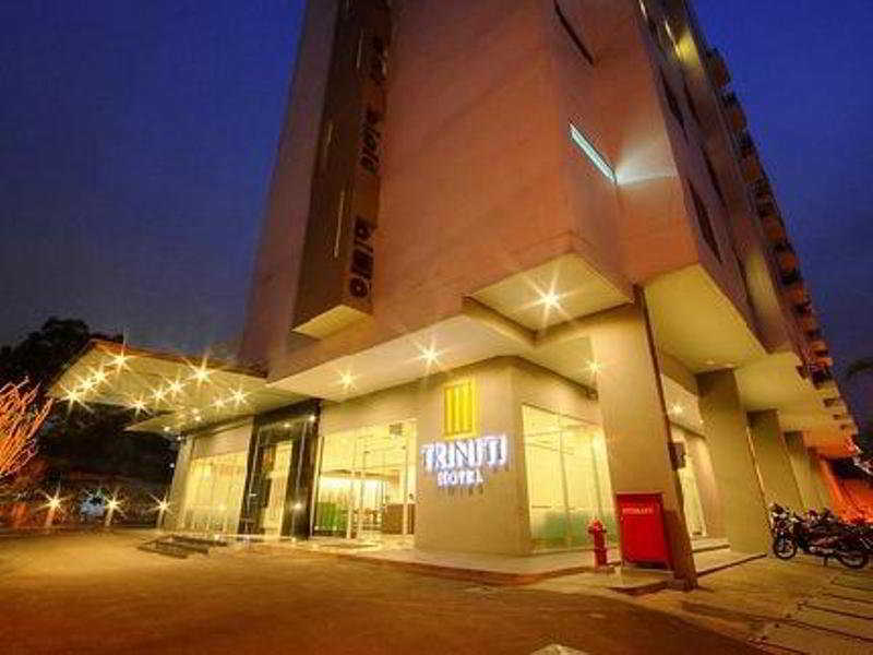 triniti hotel gajah mada