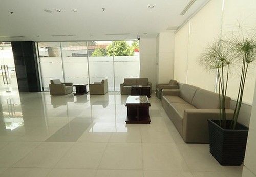 triniti hotel gajah mada