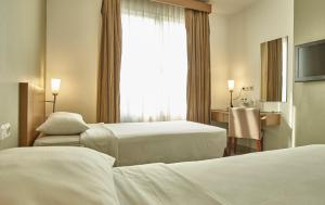 triniti hotel gajah mada