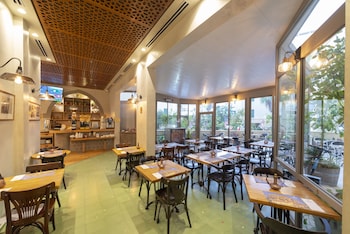 margosa hotel