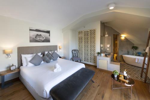 margosa hotel