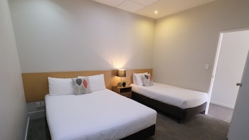 garden hotel christchurch