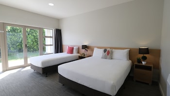garden hotel christchurch