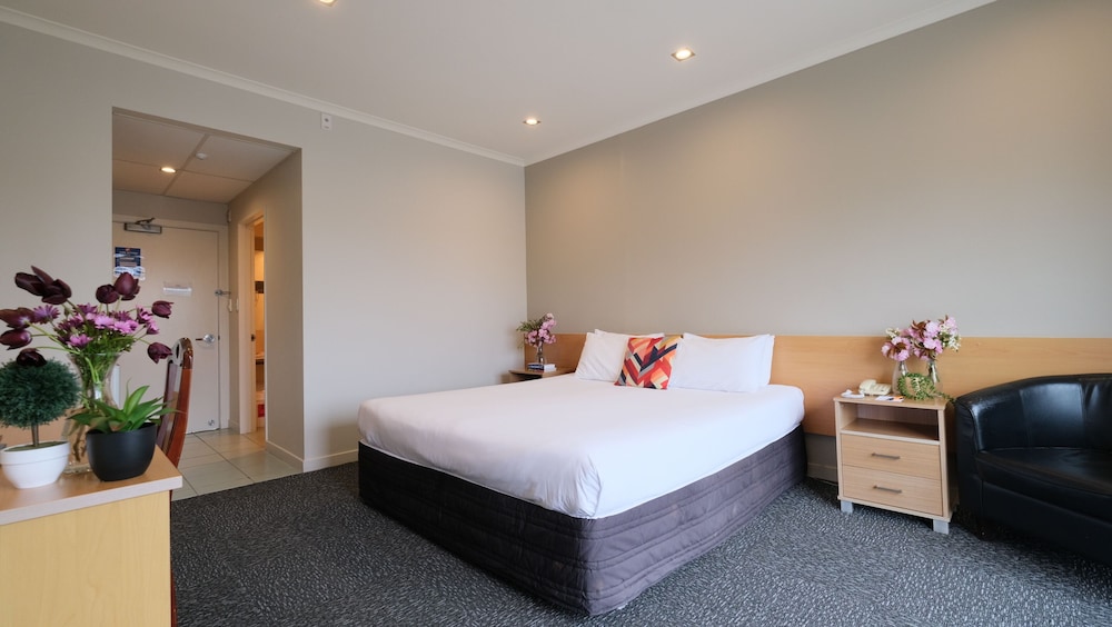 garden hotel christchurch