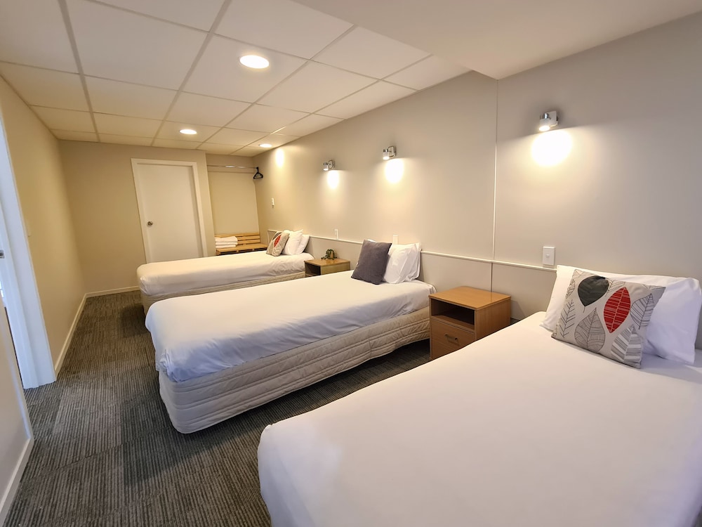 garden hotel christchurch