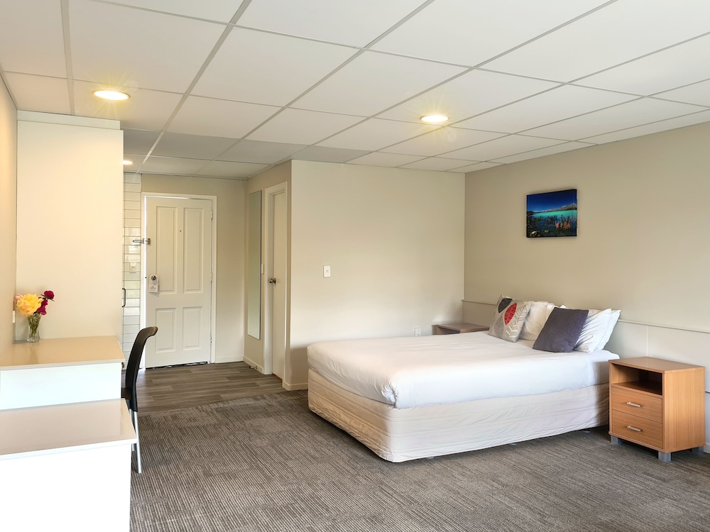 garden hotel christchurch