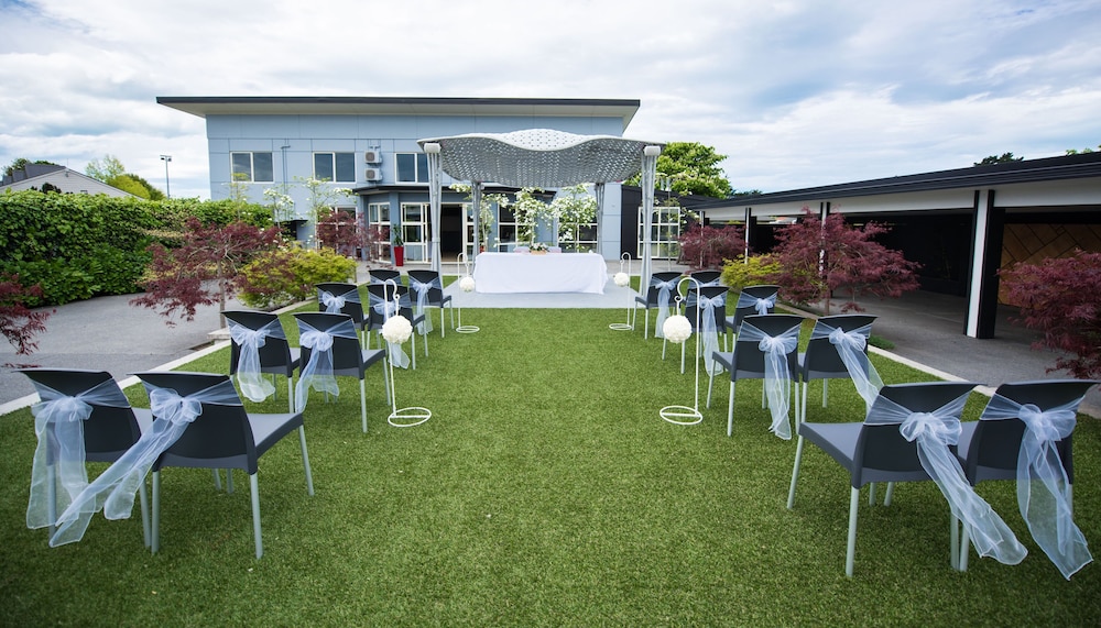 garden hotel christchurch