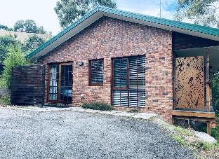 hideaway studio accommodation