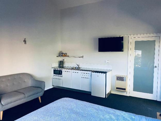 hideaway studio accommodation