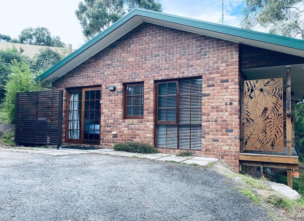 hideaway studio accommodation