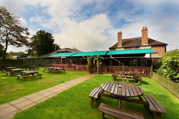 Camden Arms Hotel,Pembury>>Kent,4 star
