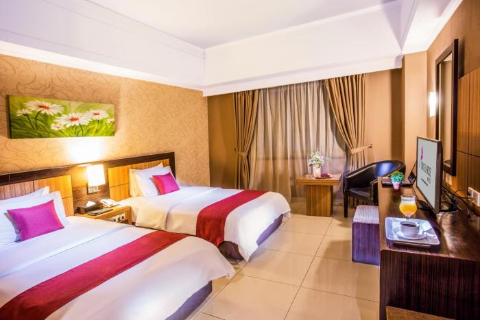 hotel orchardz jayakarta