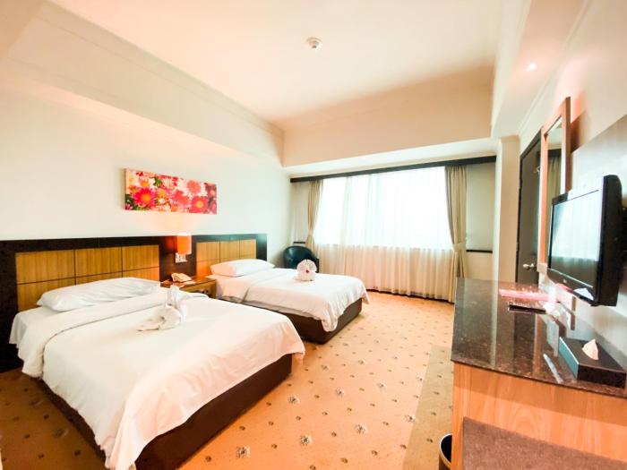 hotel orchardz jayakarta