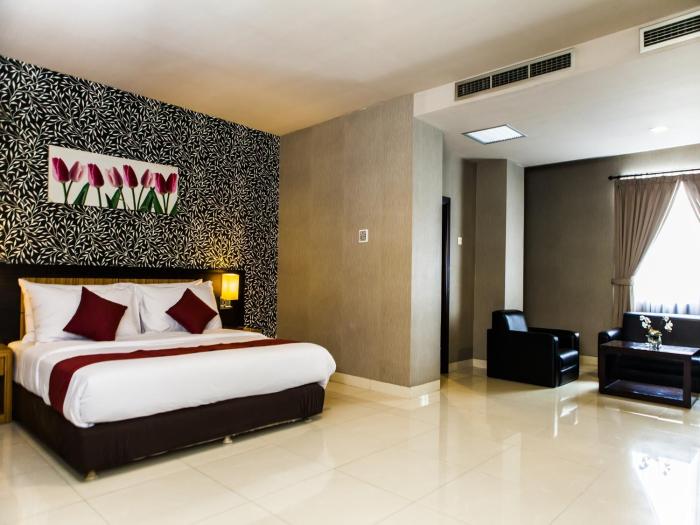 hotel orchardz jayakarta