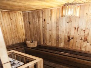 hotel orchardz jayakarta