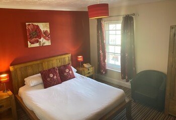 Boars Head Hotel,Carmarthen>>Bronwydd,3 star