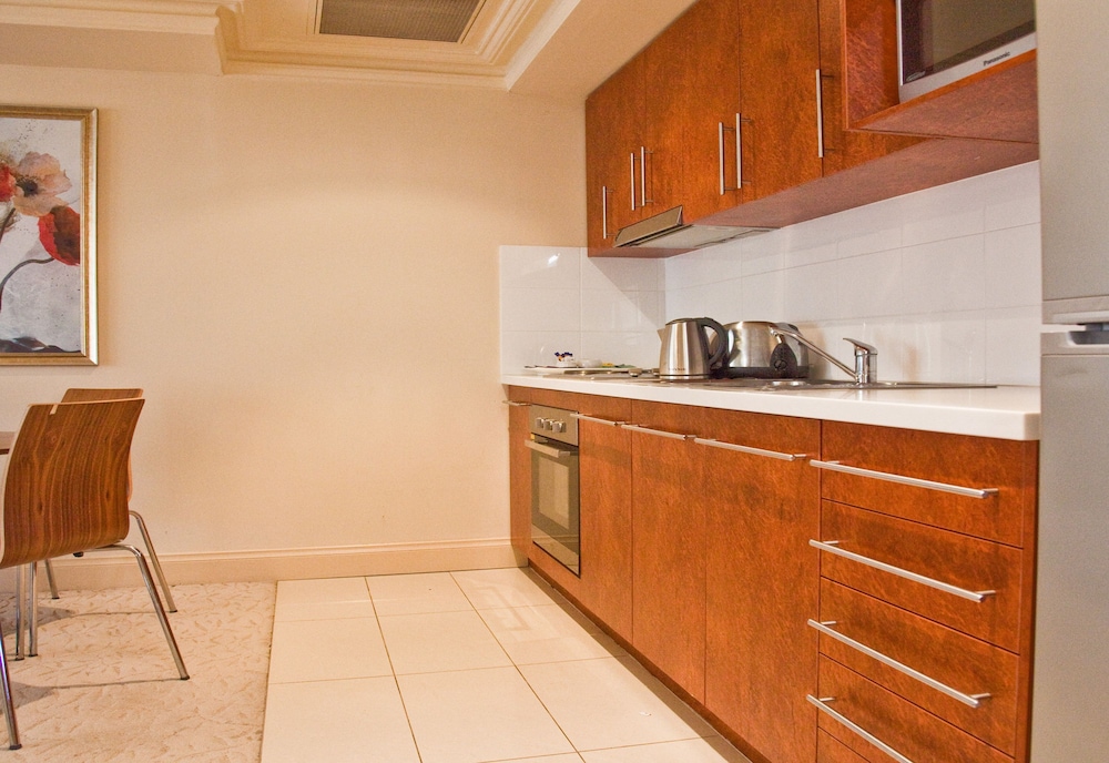 The Peninsula Riverside Serviced Apartments,Fremantle>>Burswood,4 star