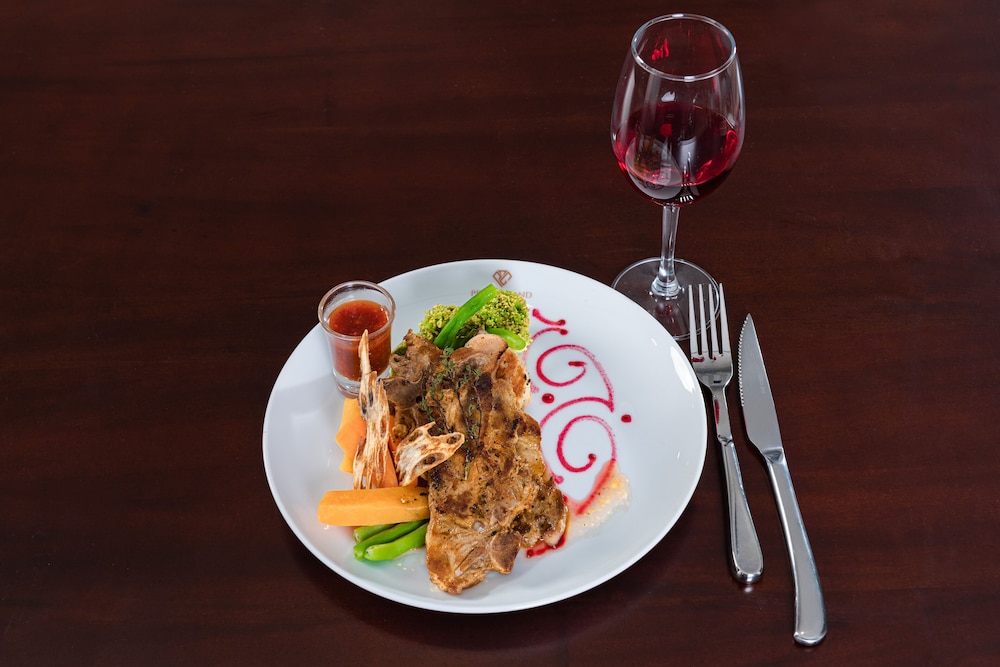 pearl grand by rathna