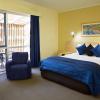 white lace motor inn