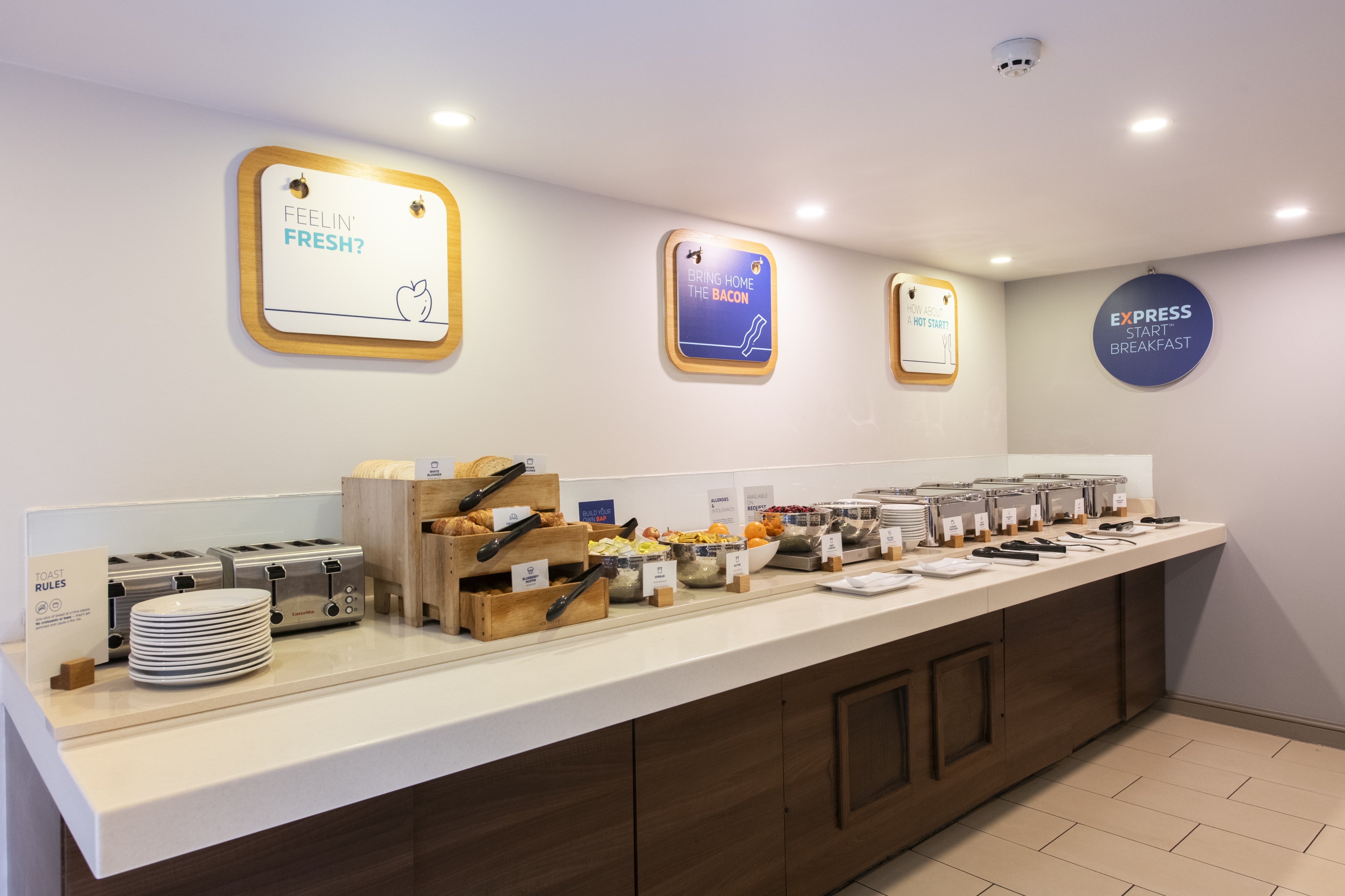 holiday inn express stirling by ihg