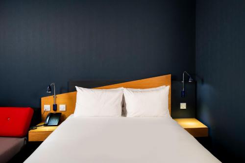 holiday inn express stirling by ihg