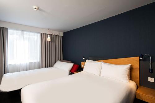 holiday inn express stirling by ihg