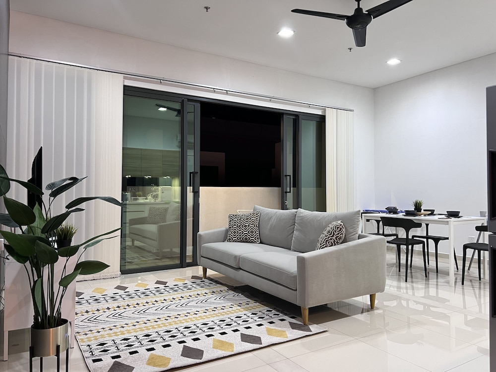 plaza arcadia desa park city by perfect host