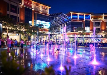 plaza arcadia desa park city by perfect host