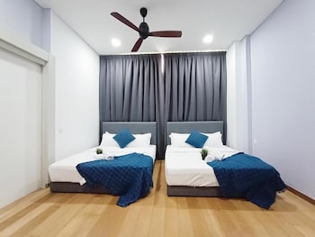 plaza arcadia desa park city by perfect host