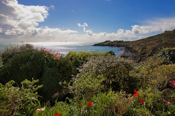 The Old Post Office,,1 star