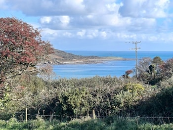 The Old Post Office,,1 star