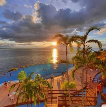 flat tropical particular