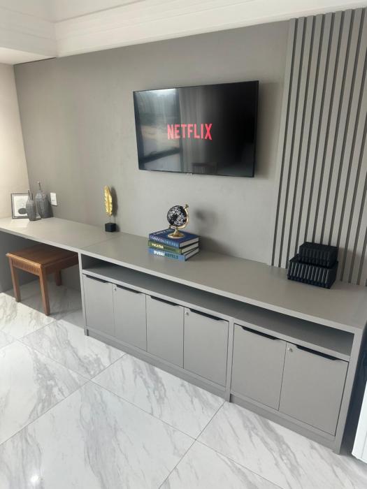 flat tropical particular