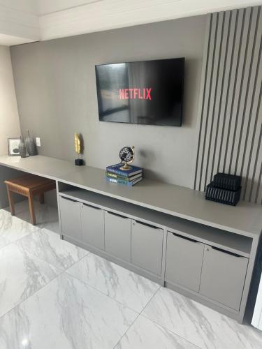 flat tropical particular